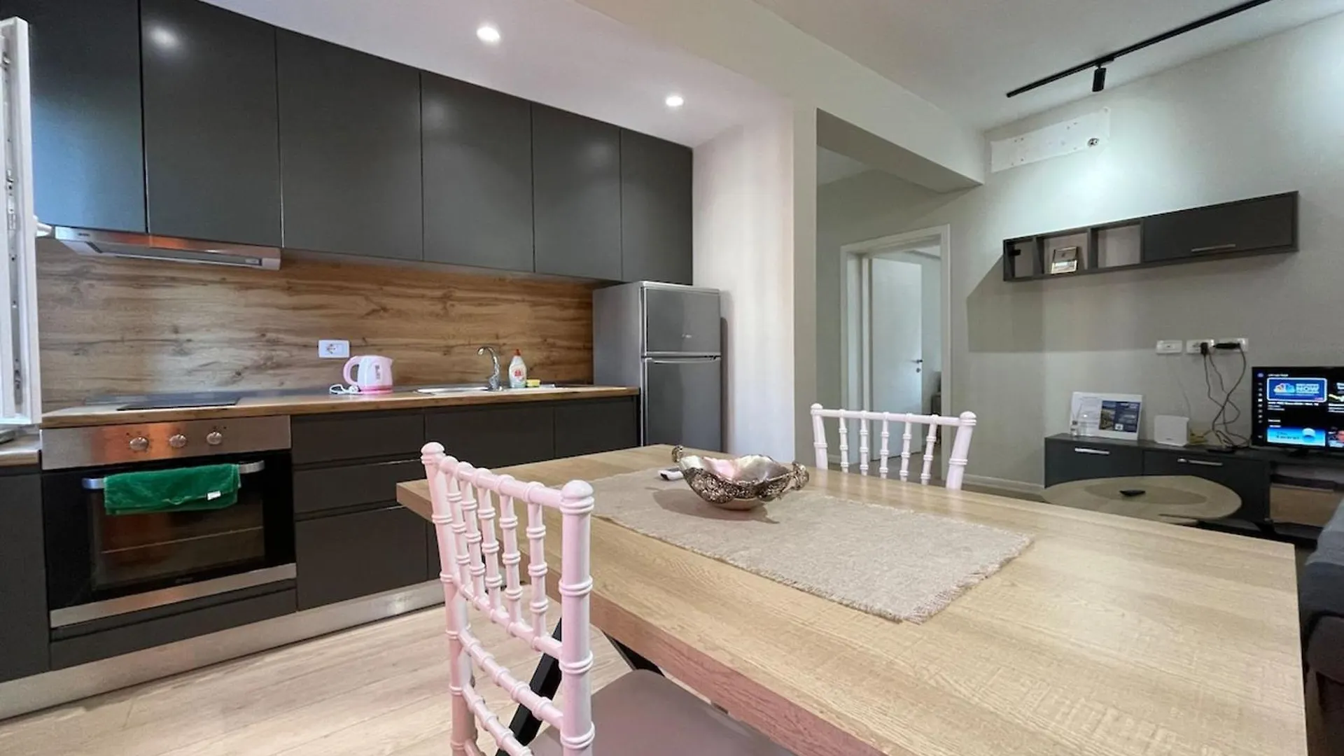 Kadare City-Center Apartment With Balcony Tirana 0*,  Albania